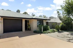 9/8 Shareece Court, Crestmead