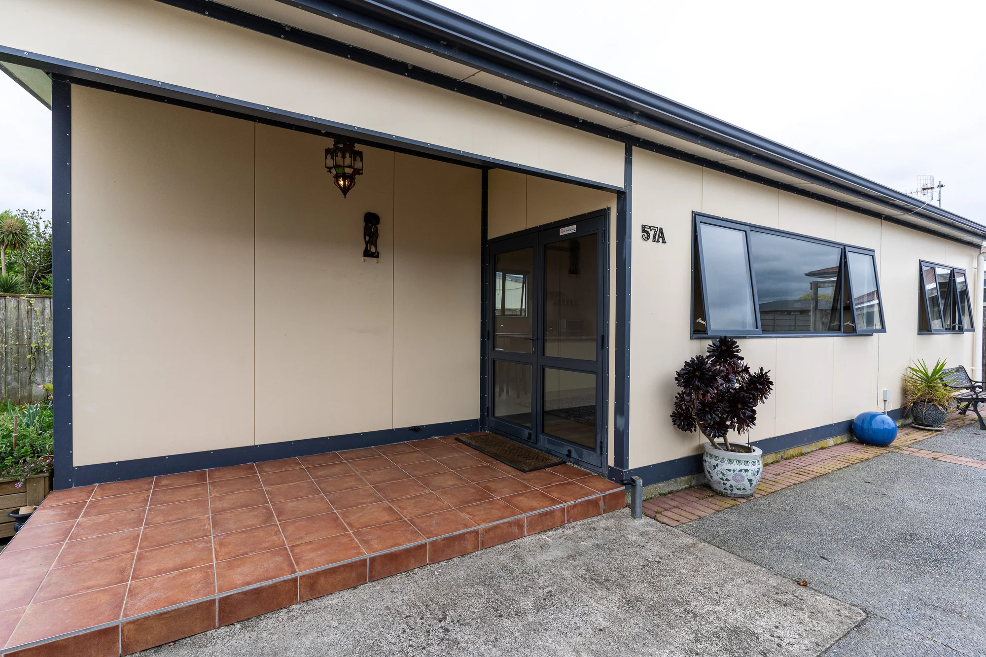 Two bedroom standalone house in Westbrook