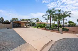 8 Oleosa Court, Kambalda West