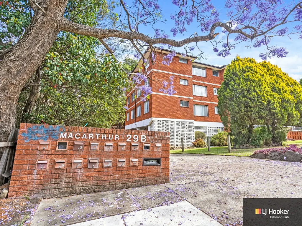 Parramatta 2房 优越地段 两卧室雅居 设施齐全 停车位 开放式设计 低维护投资 帕拉玛塔中心 长期增值潜力 租赁旺盛 Good Affordable Apartment in Parramatta!