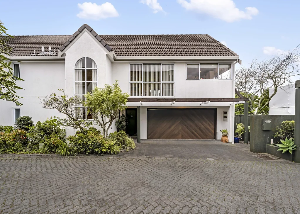 Remuera 3कमरा Village lock and leave life - in DGZ