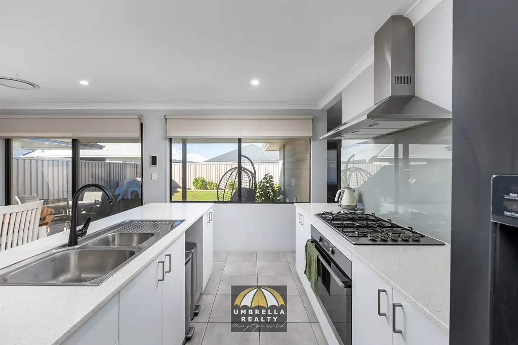 Dalyellup 3房  Modern Family Living in the Heart of Dalyellup