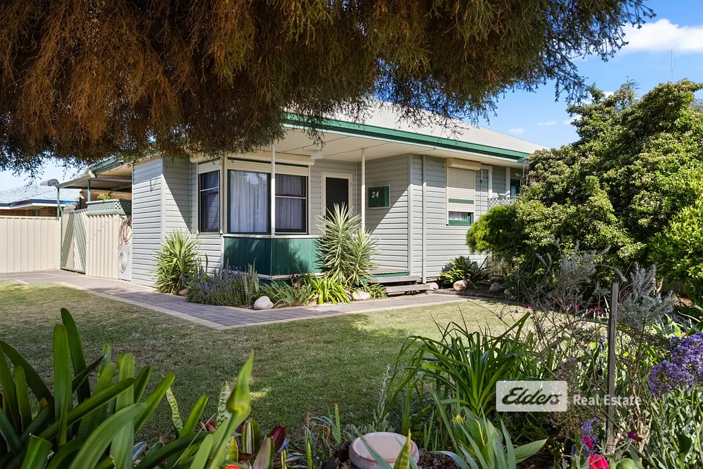 24 Tucker Street, Capel, WA 6271