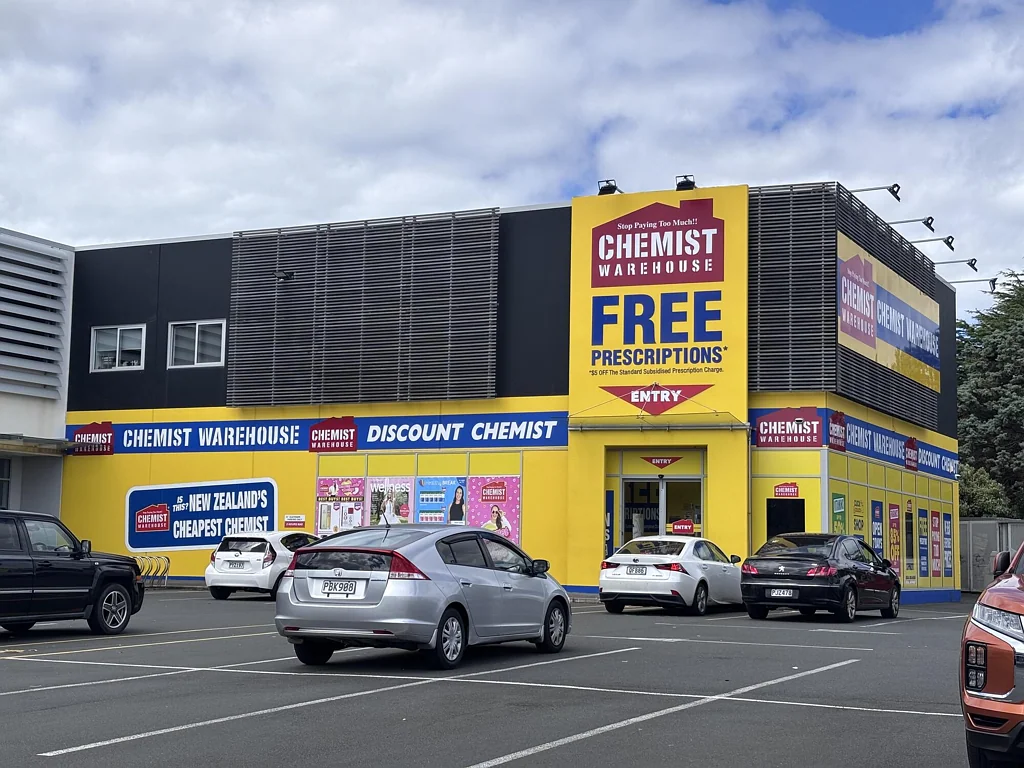 Pakuranga Trophy Retail Investment with international tenant