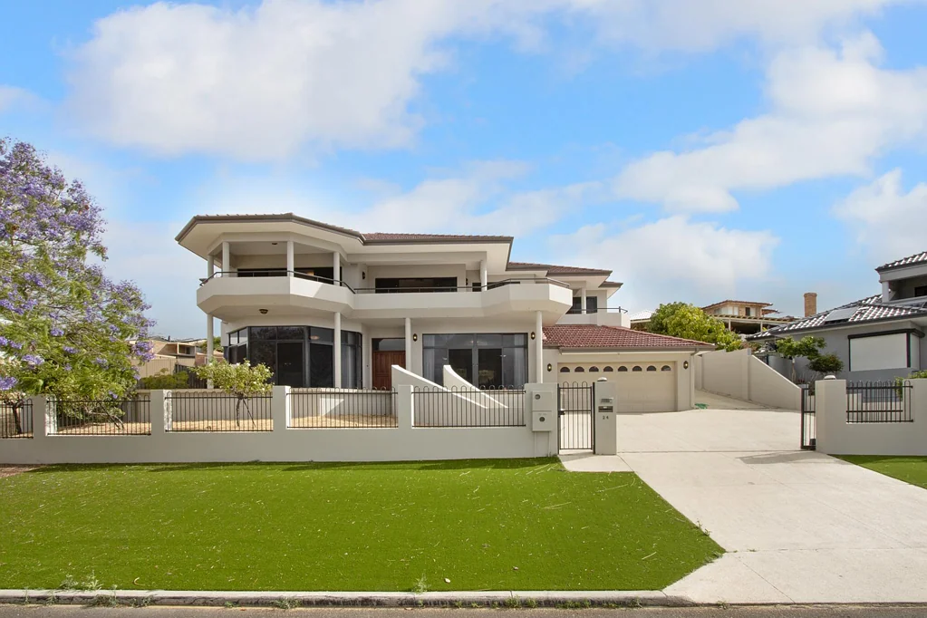 24 Battye Road, Kardinya, WA 6163