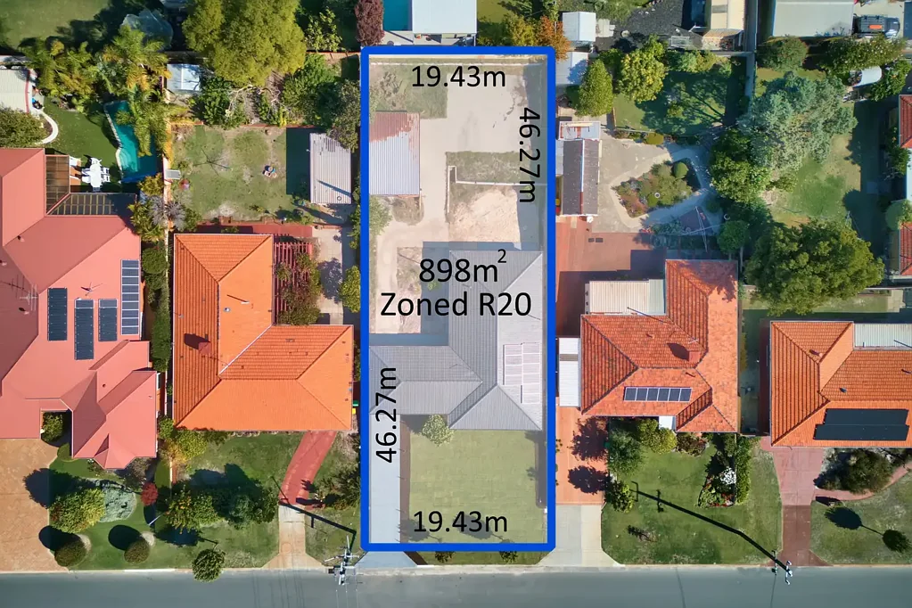 Dianella 4ห้องนอน UNDER OFFER ALREADY!! DON'T MISS THIS - SUBDIVIDE & PROSPER!