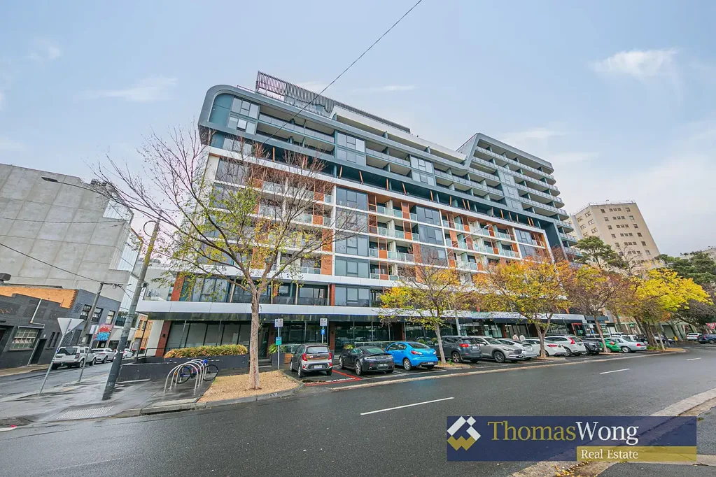 Heart of South Yarra - furnished with beautiful timber flooring and storage cage.