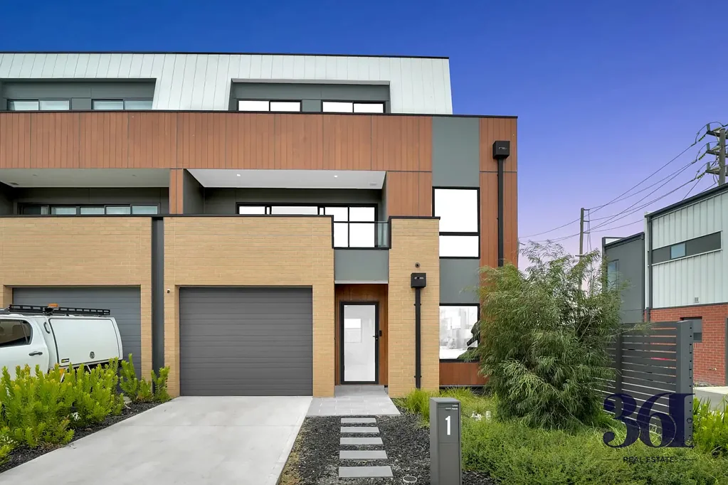 Altona North 3બેડરૂમ "STUNNING TOWNHOUSE IN THE HEART OF ALTONA NORTH BUILT WITH STEEL FRAME & NO BODY CORP!!"