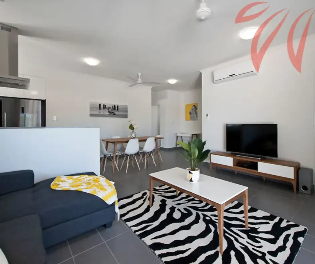 Beautifully presented fully furnished apartment - huge outdoor area!