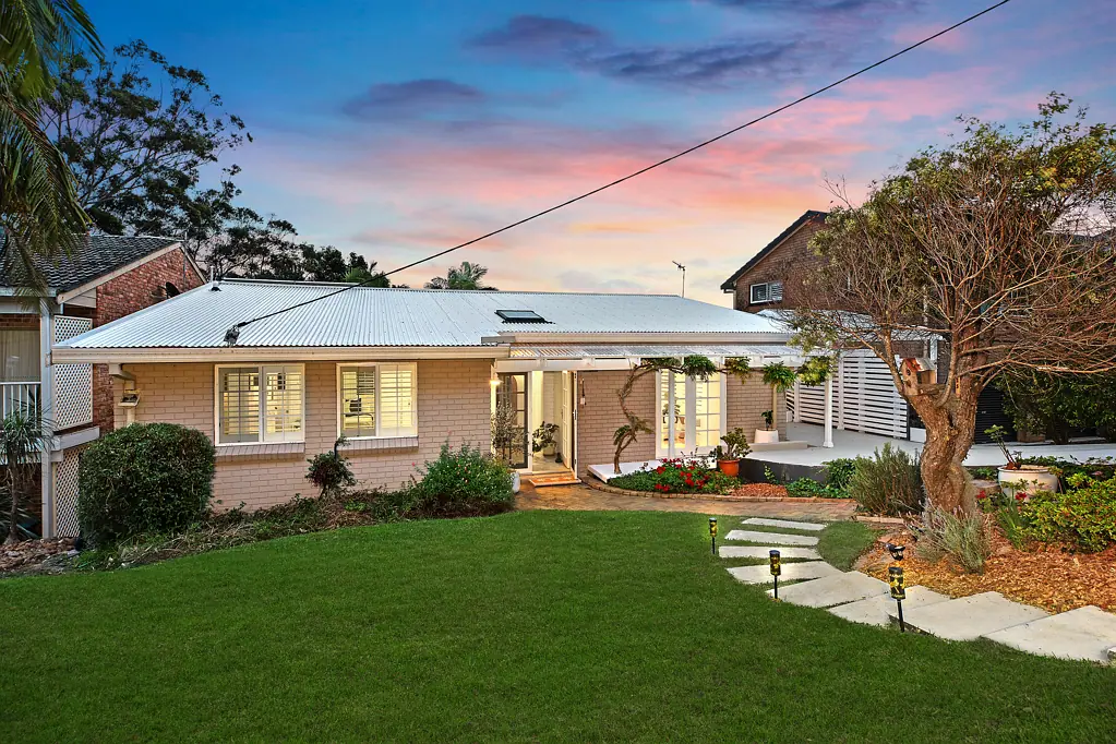 6 Pasadena Avenue, Bateau Bay, NSW 2261