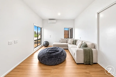 लिविंग रूम - 14 Fairhill Road, Wollert, VIC 3750