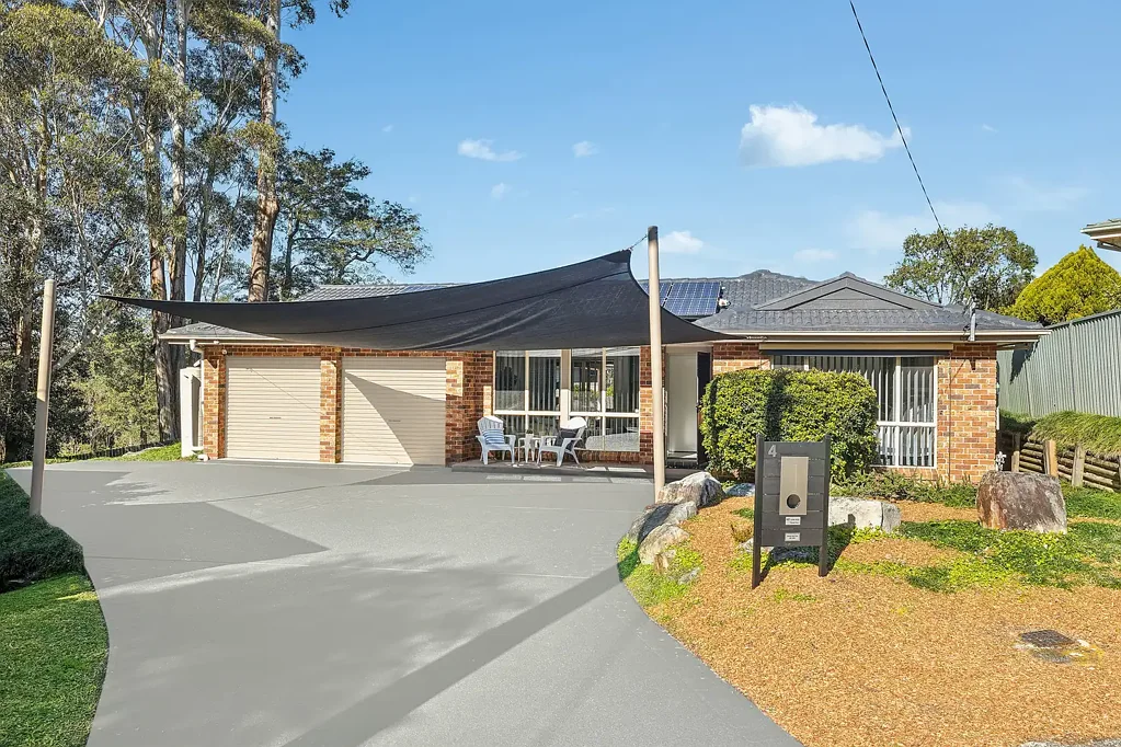 4 Yirik Close, Lisarow, NSW 2250