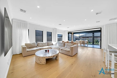Aintree 4房 Aintree 中心区域的家庭舒适与便利 Luxury living meets BMG Proximity!