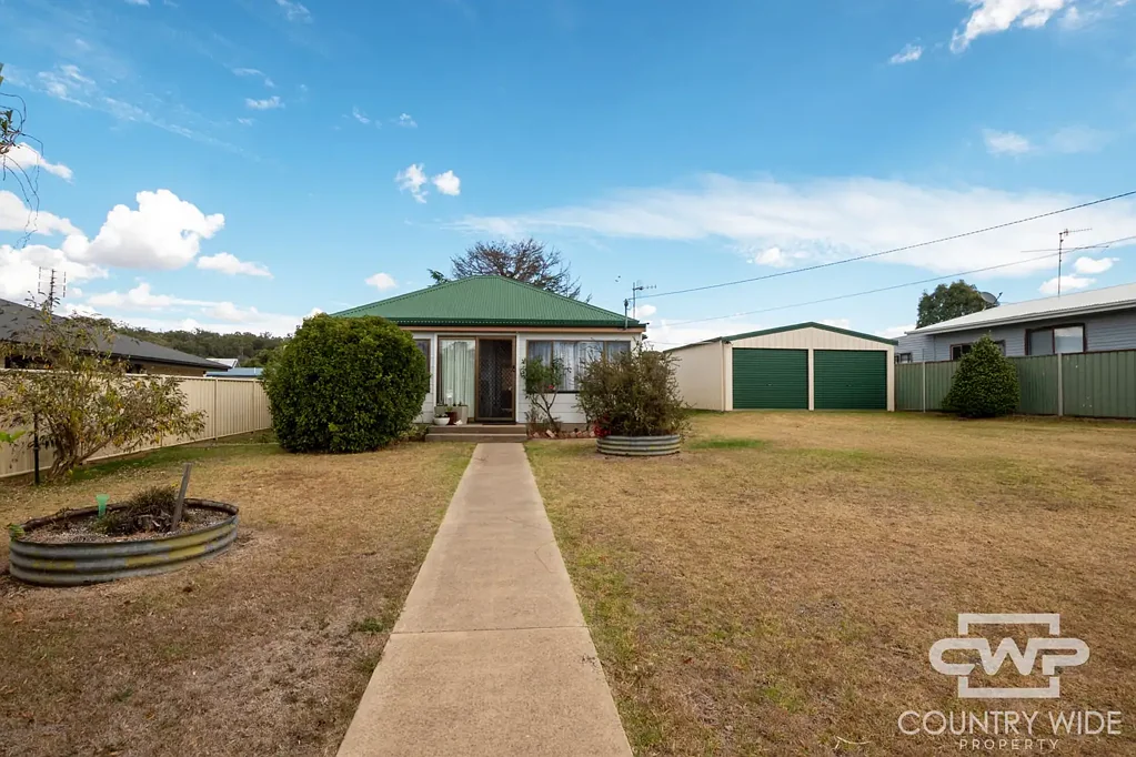 13 Thomas Street, Glen Innes, NSW 2370