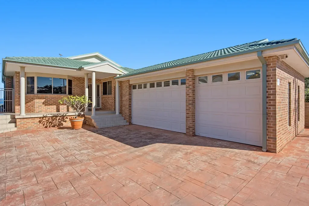 Waterfront Reserve Living with Stunning Lake Views