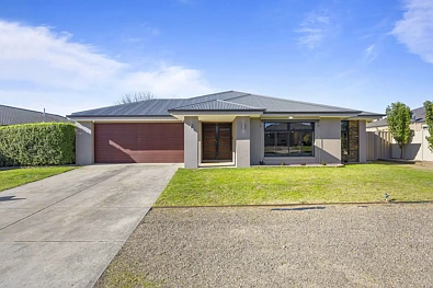 Miners Rest 4chambre Contemporary Family Living in Popular Miners Rest