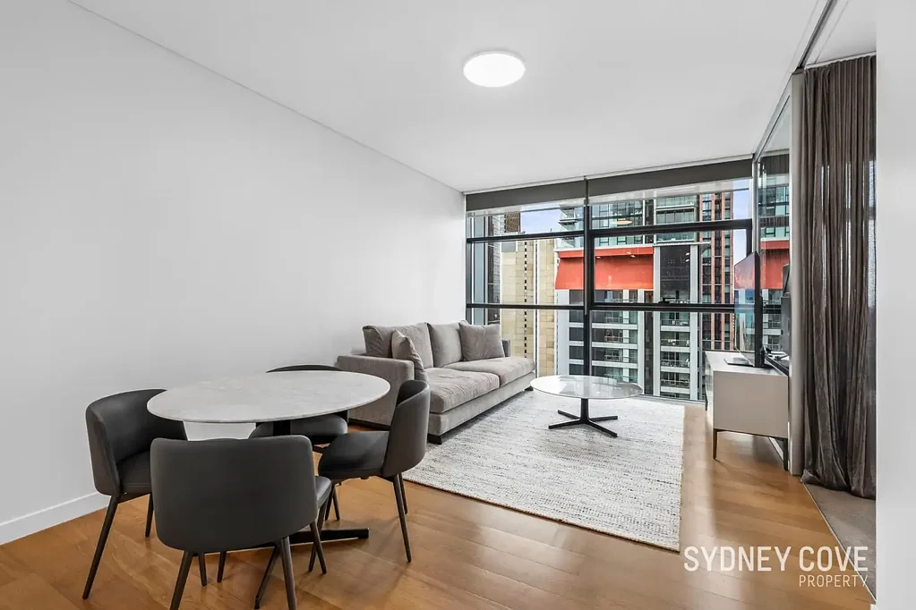 LUXURY ONE BEDROOM APARTMENT THAT OFFERS THE ULTIMATE URBAN LIVING EXPERIENCE | Furnished