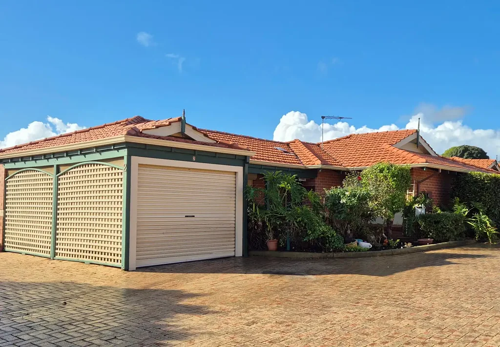 Kalamunda 2房  Lovely over 55's Unit, Central Kalamunda village location