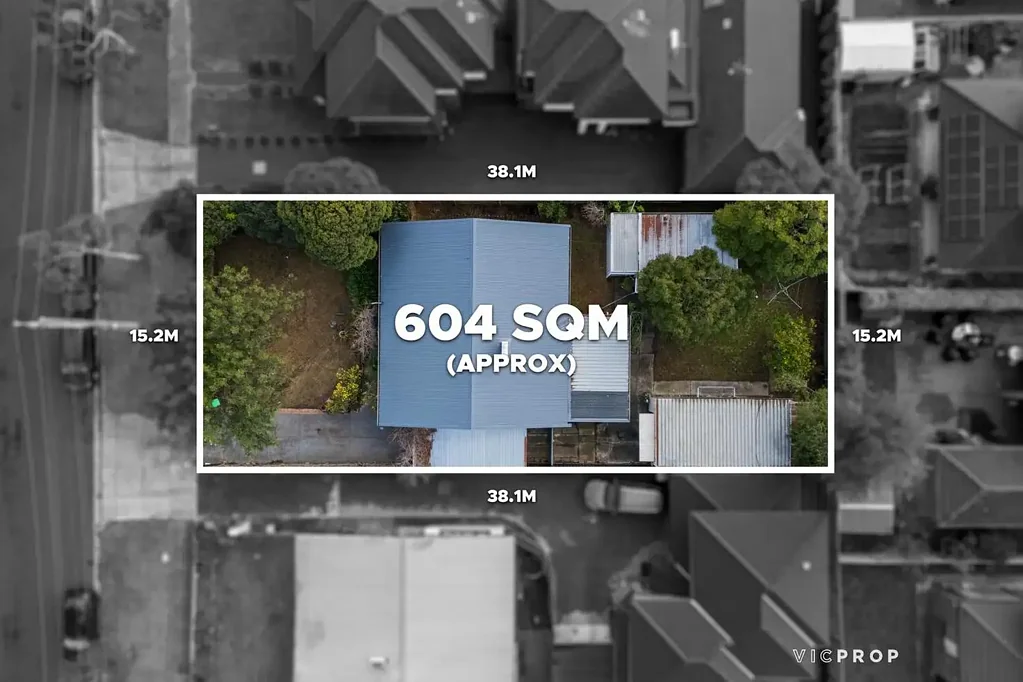 Fawkner 4Phòng ngủ Prestigious Position over 604sqm (approx.)
