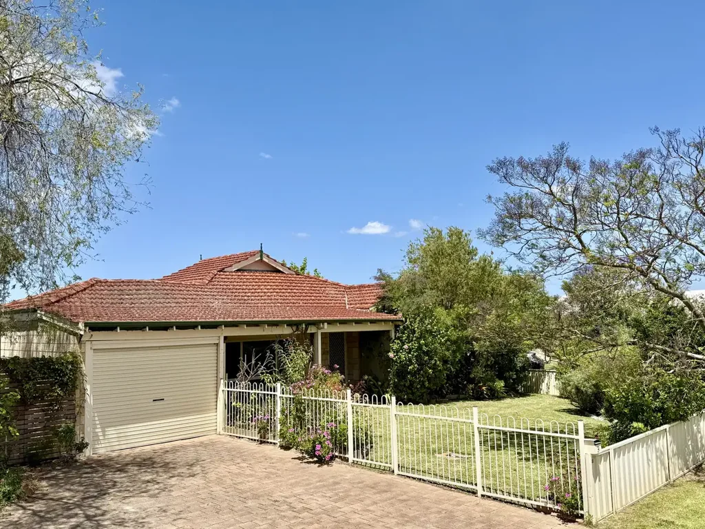 3 Prince Regent Drive, West Busselton, WA 6280