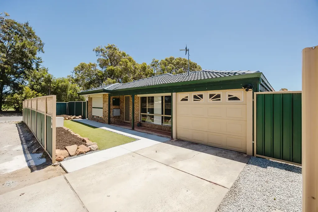 1 Peacock Green, Ballajura, WA 6066