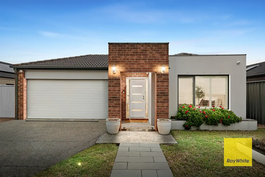 Mernda 4कमरा Exceptional Family Living on 560m2 in the Heart of Mernda