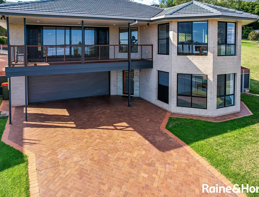 26 Freeman Court, Kingaroy, QLD 4610, 6 ਕਮਰੇ, 3 ਬਾਥਰੂਮ, House