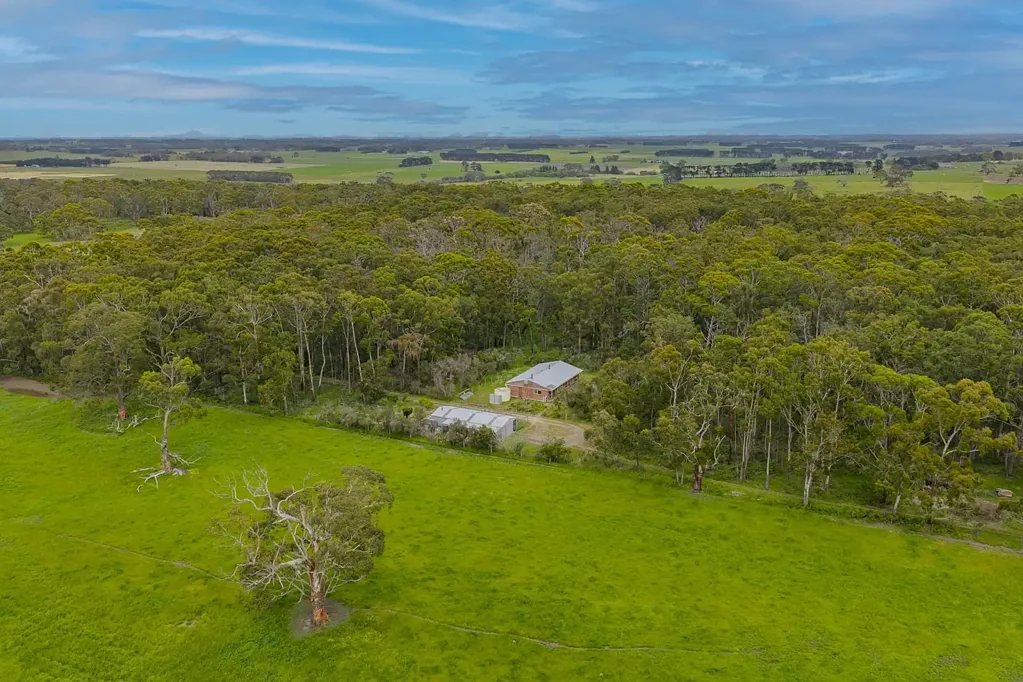 375 Mahoneys Ford Road, Panmure, VIC 3265
