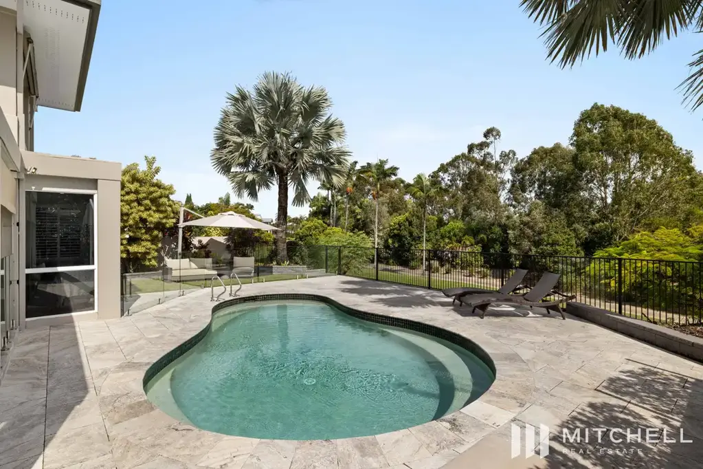 Hope Island 3 Bedroom Luxurious Golf-Front Oasis in the Heart of Sanctuary Cove