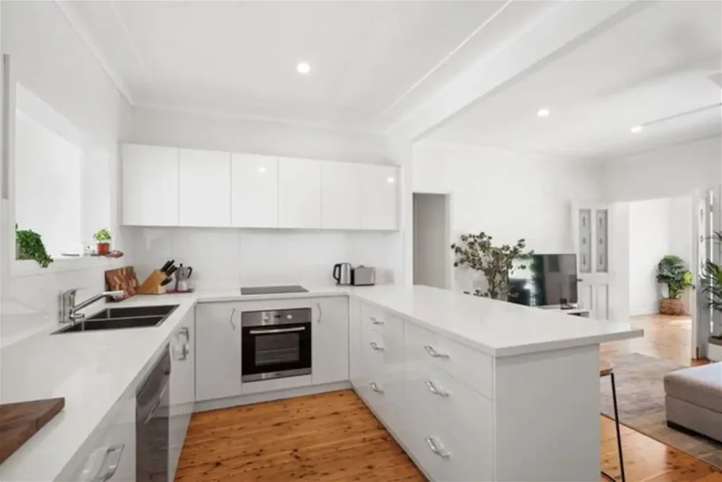 3 Bed modern