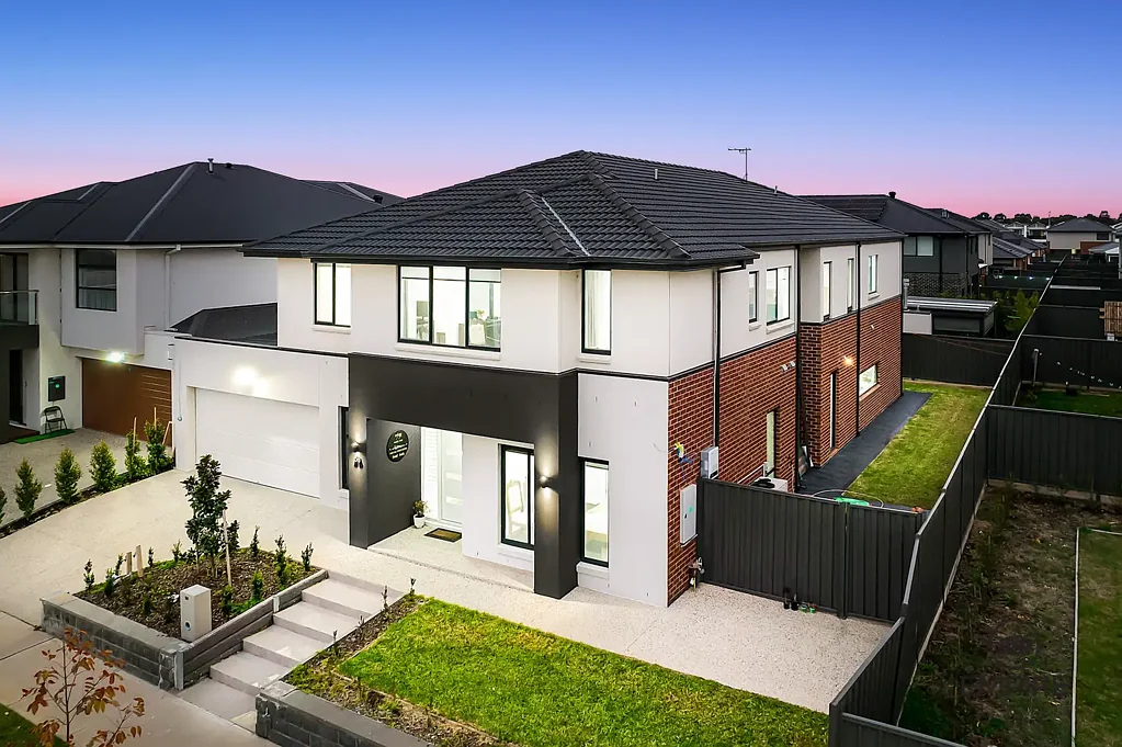 56 Carnelian Circuit, Clyde North, VIC 3978