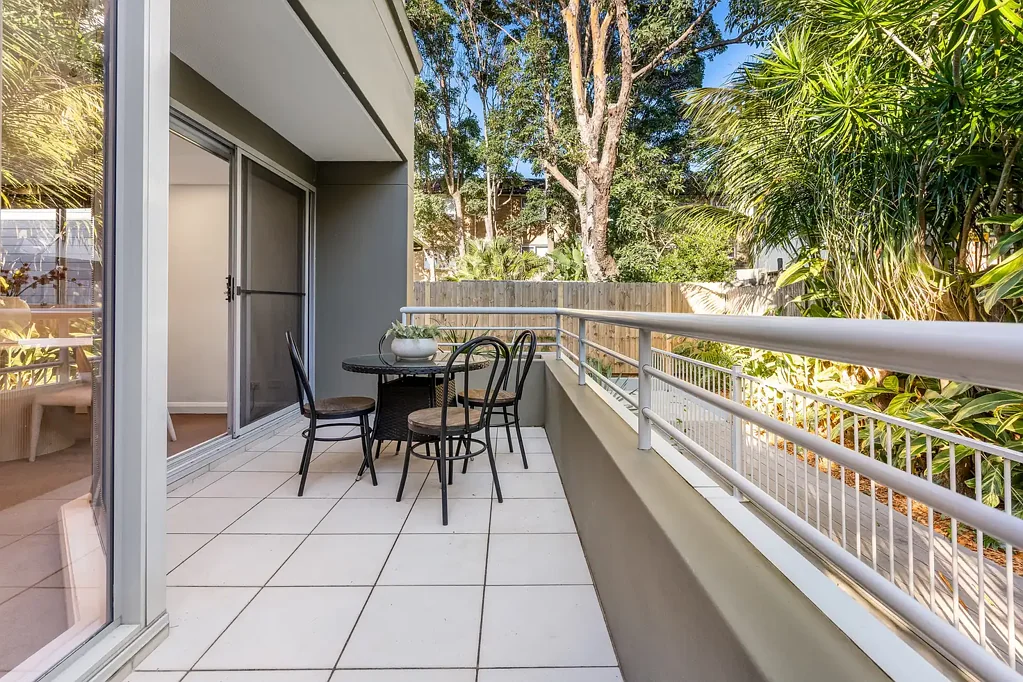 Narrabeen 2Moenga Tranquil Retreat just Seconds from Narrabeen Lakes in Boutique Block of 5!!