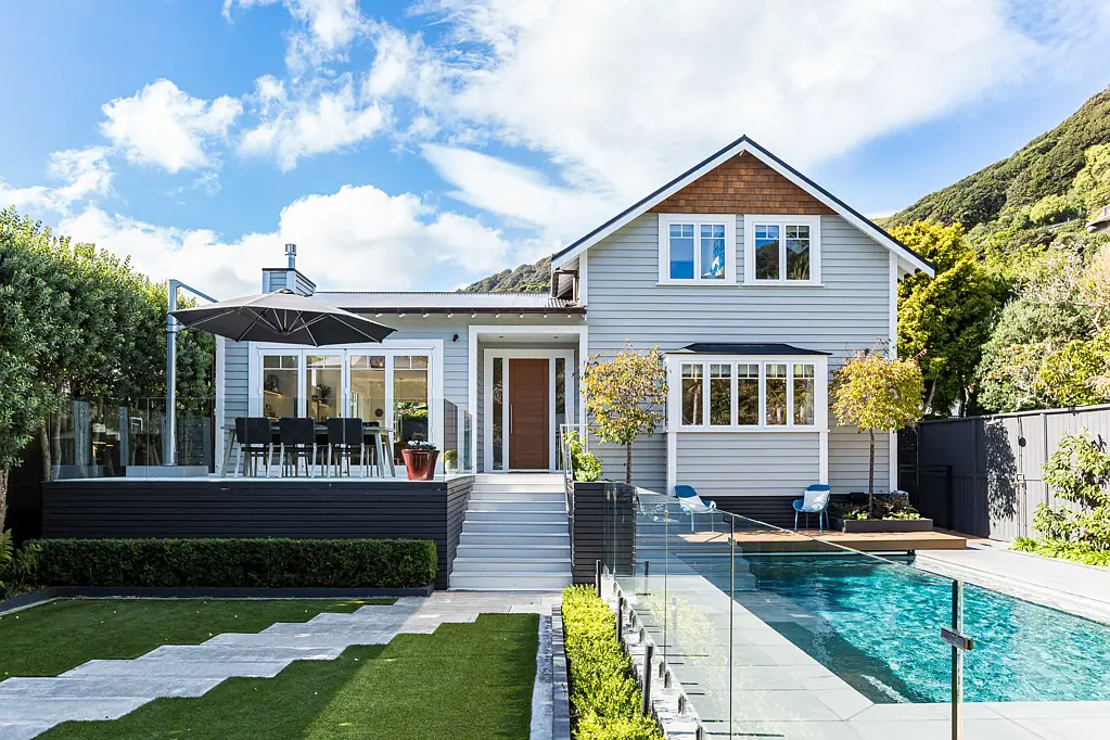 Eastbourne 5房  Dream Home Demands Action