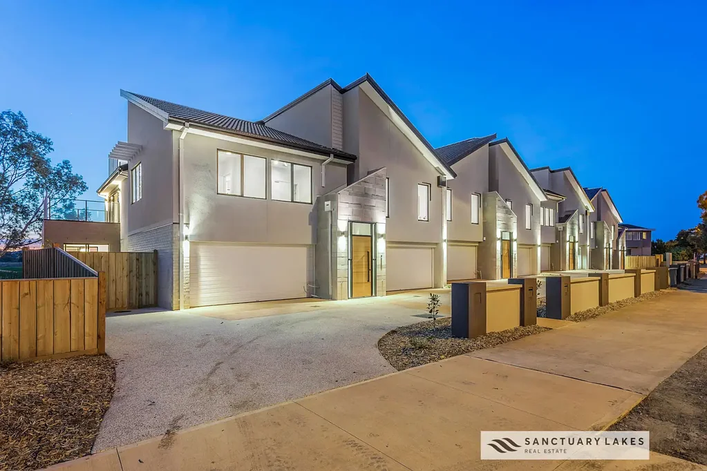 210 Sanctuary Lakes North Boulevard, Point Cook, VIC 3030