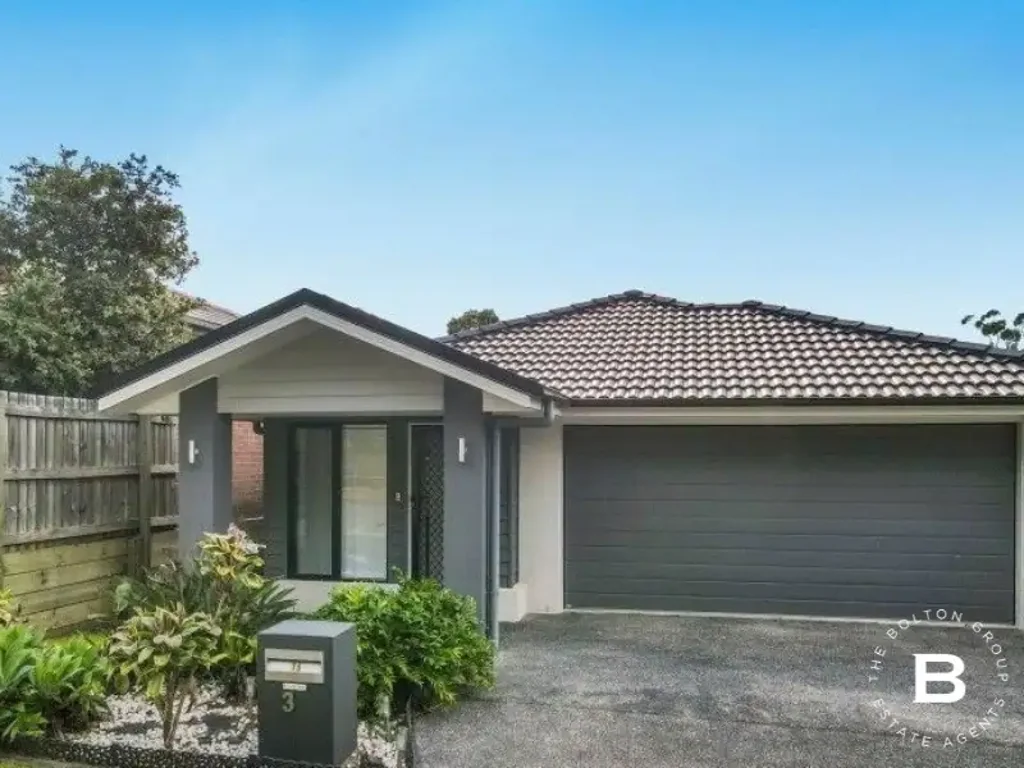 ***Approved Application*** Spacious Family Home in the Heart of Greater Springfield