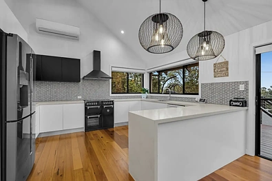 16 Grandview Parade, Hill Top, NSW 2575, 5 Bedrooms, 3 Bathrooms, House