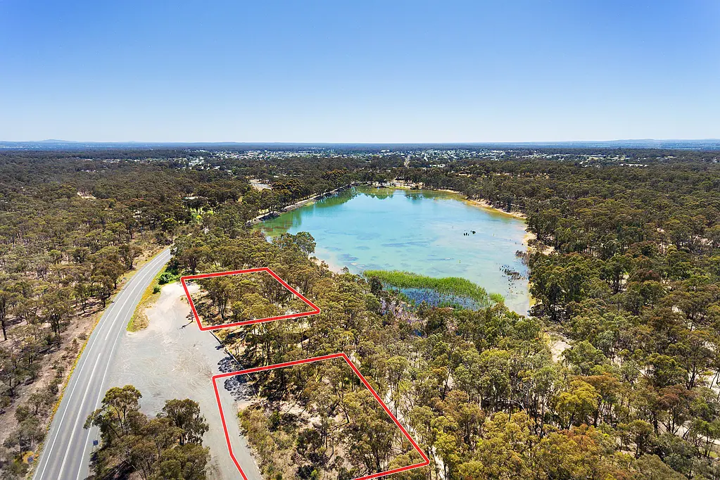 Maryborough RARE WATERFRONT ALLOTMENT!