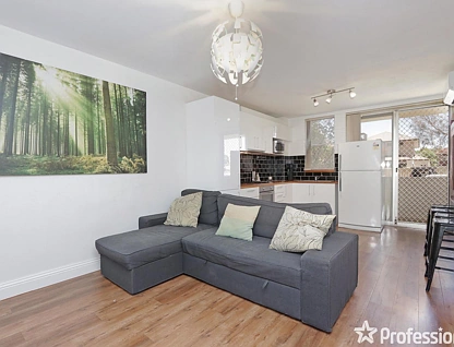 3/157-161 Hubert Street, East Victoria Park, South East Perth, 1 Bedrooms, 1 Bathrooms, Apartment