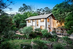 97 Kangaroo Ground Warrandyte Road, North Warrandyte