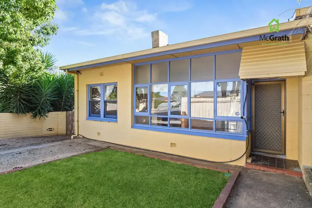Great Location CLose to all facilities
