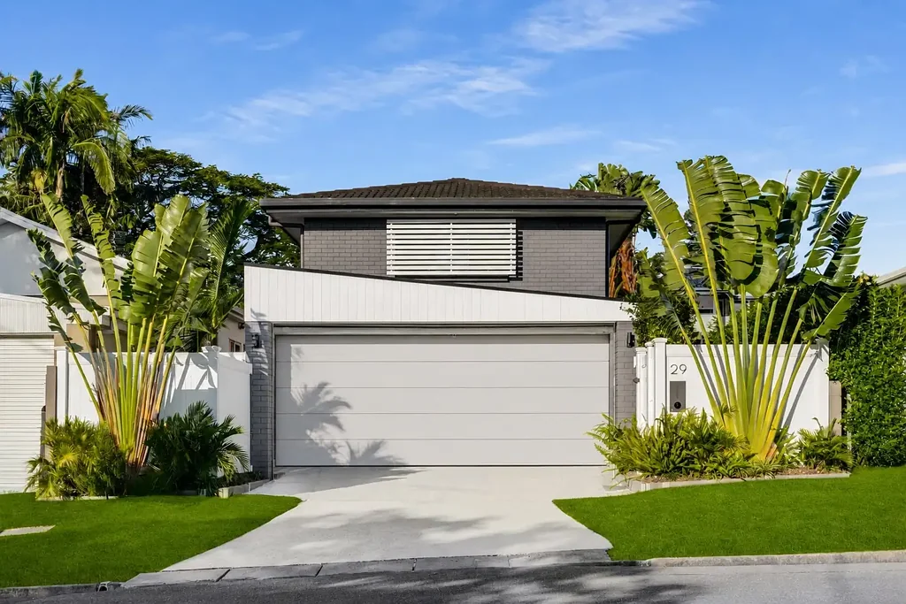 Labrador 4ห้องนอน Renovated Family Oasis with Flexible Multi-Generational Living