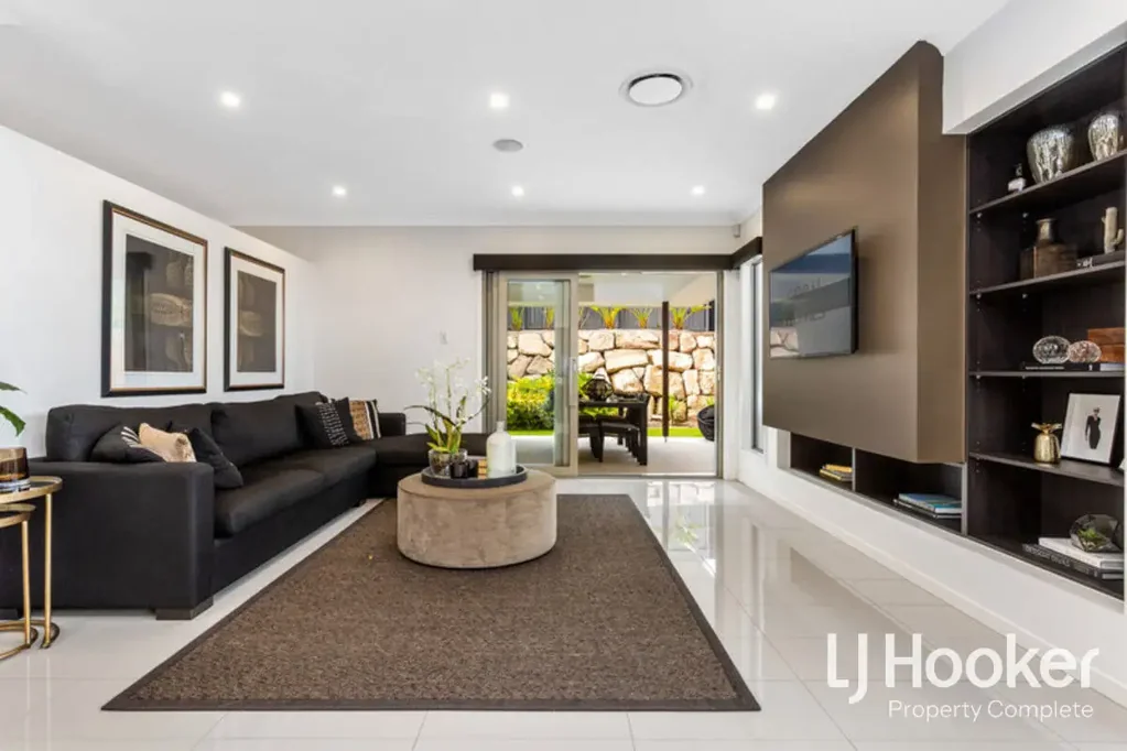 Multiple Living Zones - Ducted Air Conditioning - Walking Di
