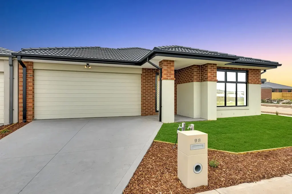 Wallan 4कमरा Stunning Home in heart of Wallan!