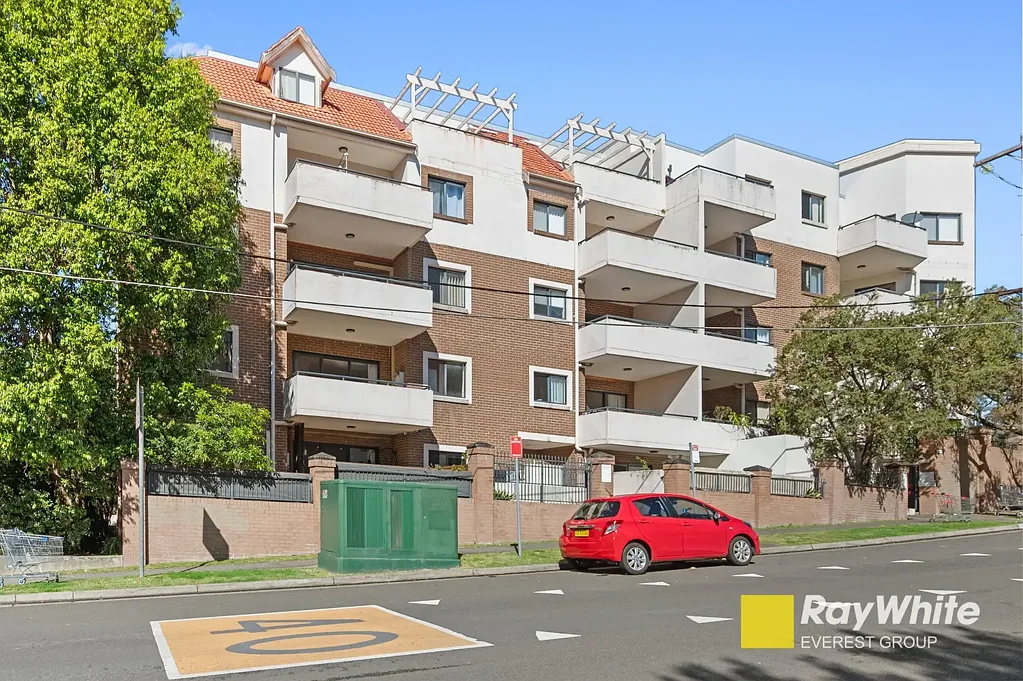4/74-80 Woniora Road, Hurstville, NSW 2220