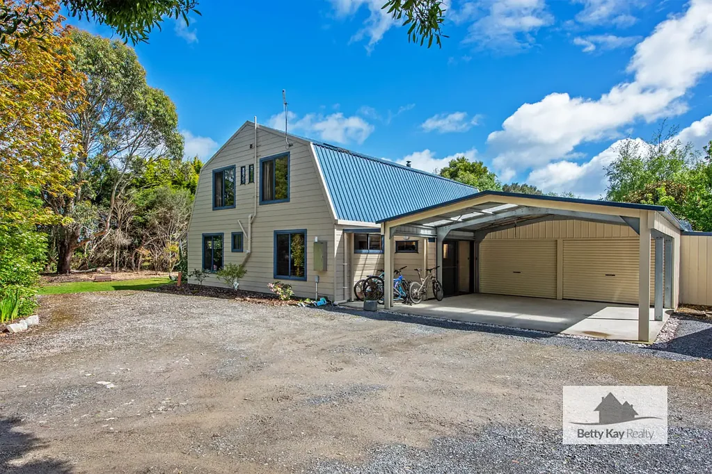 Smithton 4 Slaapkamer Spacious Family Home on 3.45acres