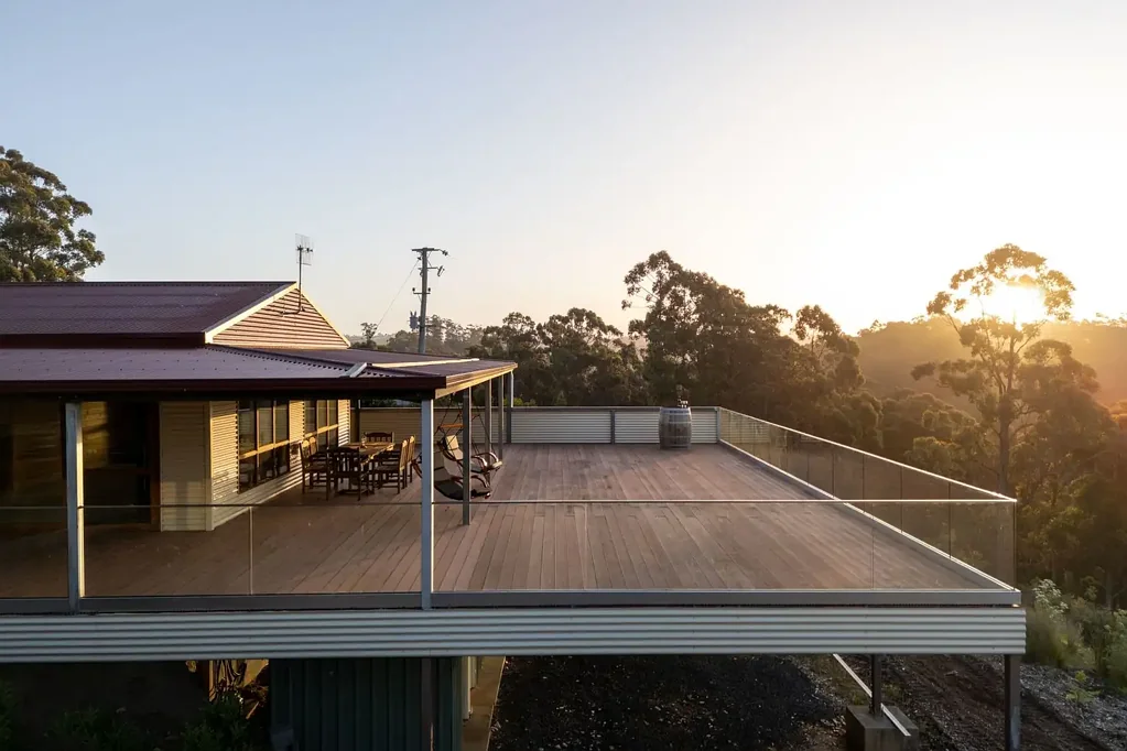 Ulverstone 5ਬੈੱਡਰੂਮ THE ULTIMATE TREE CHANGE