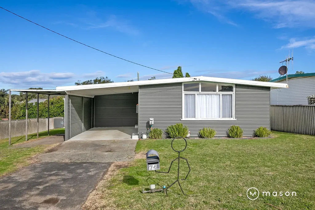 74 Hudson Road, Yakamia, WA 6330
