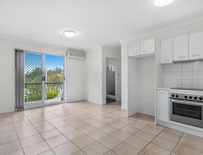 6/141 Stoneleigh Street, Lutwyche, Brisbane - Northern Region , 2 कमरे, 1 बाथरूम, Apartment