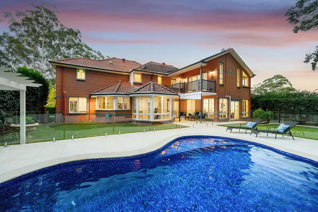 11 Compton Green, West Pennant Hills, NSW 2125