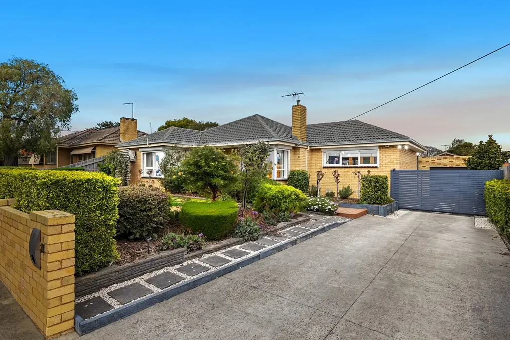 13 Bellevue Court, Mulgrave, VIC 3170